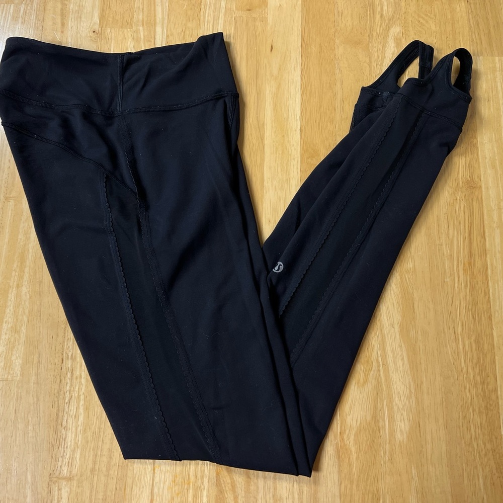 Lululemon Adore Your Core Mesh Stirrup Leggings Sz 4 Read Details